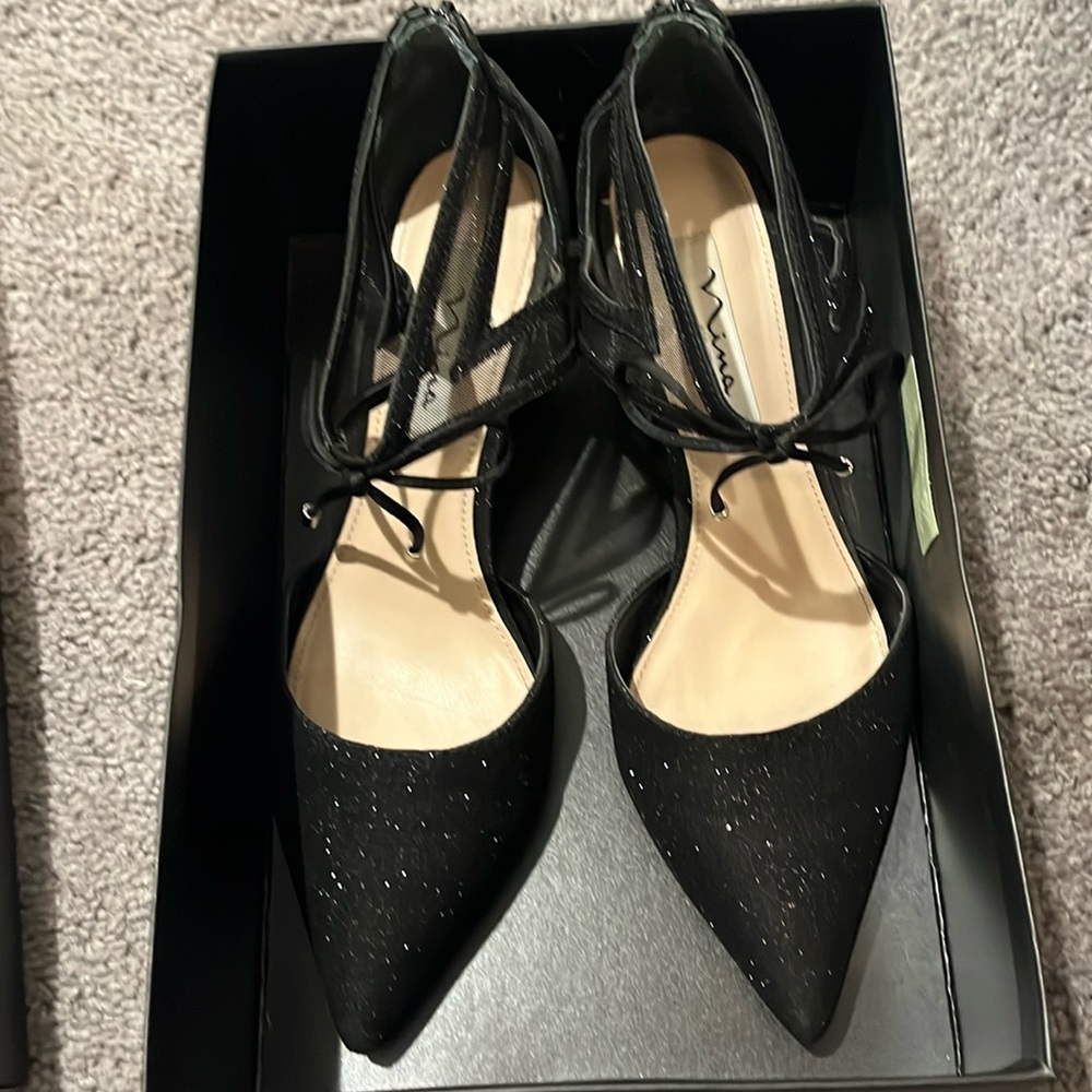 Used Nina Black Shiny heels